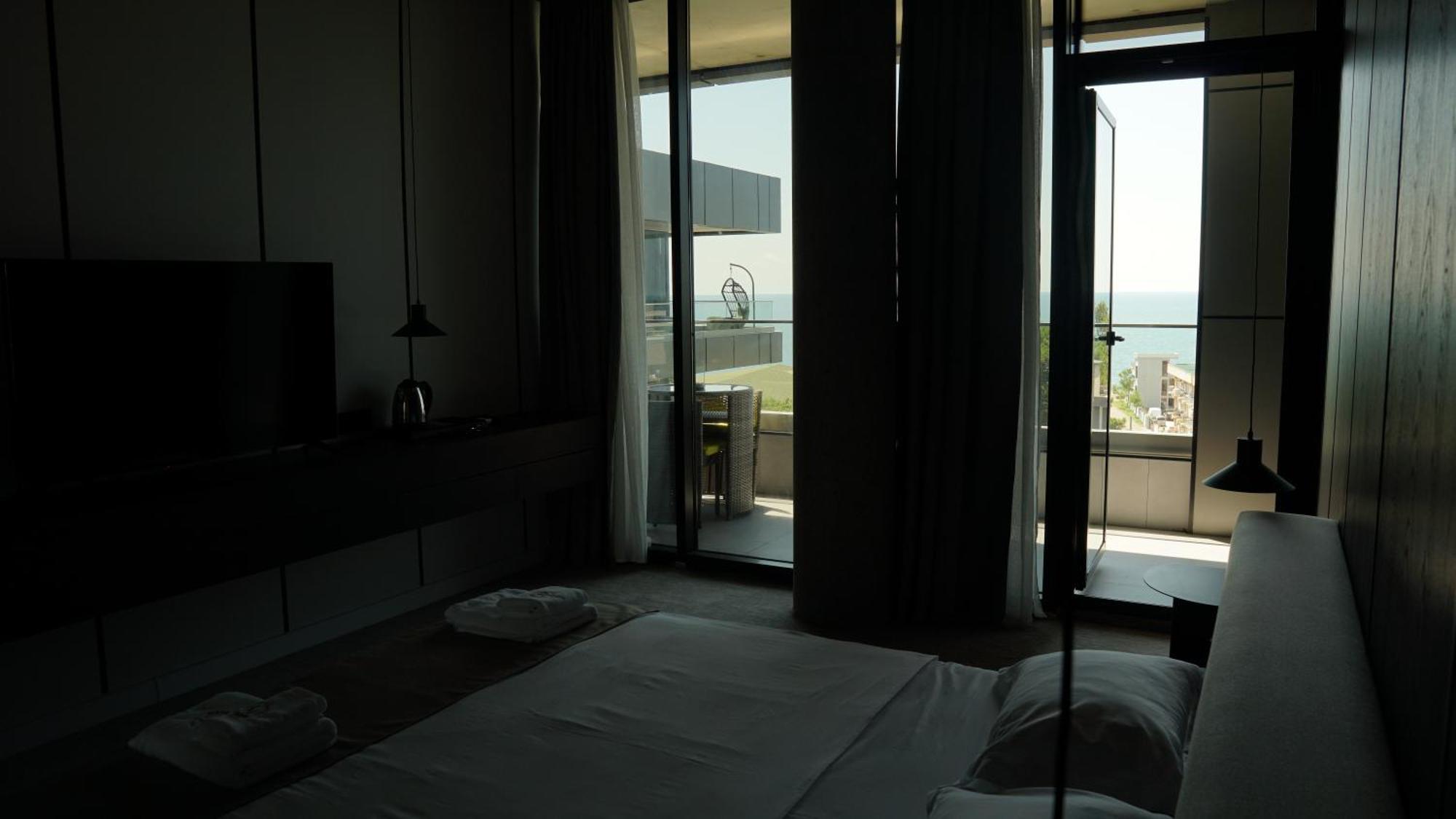 Hotel Nobilis Hall 코불레티 외부 사진