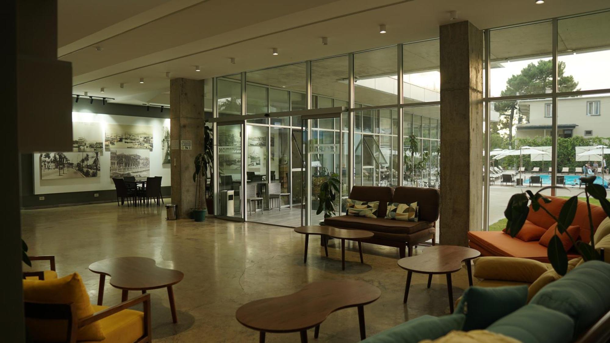 Hotel Nobilis Hall 코불레티 외부 사진
