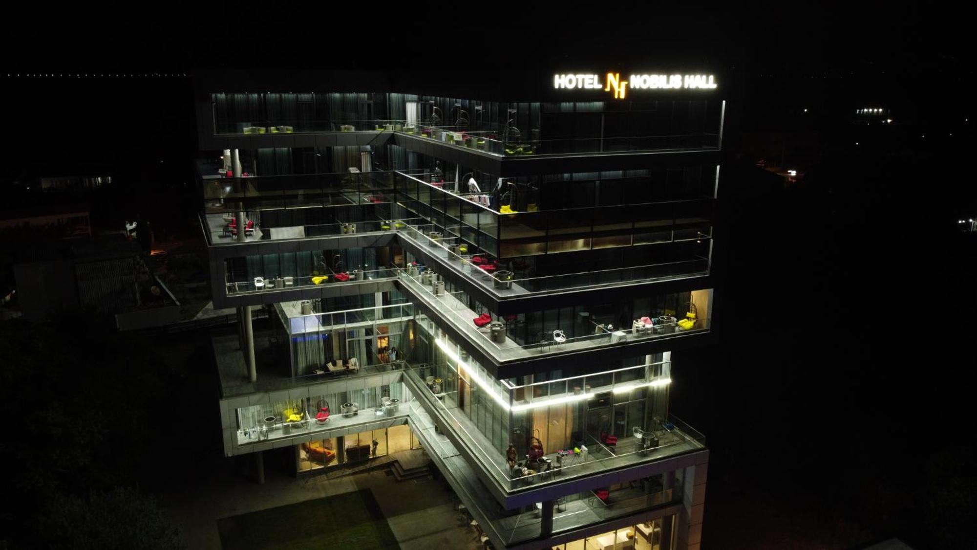 Hotel Nobilis Hall 코불레티 외부 사진