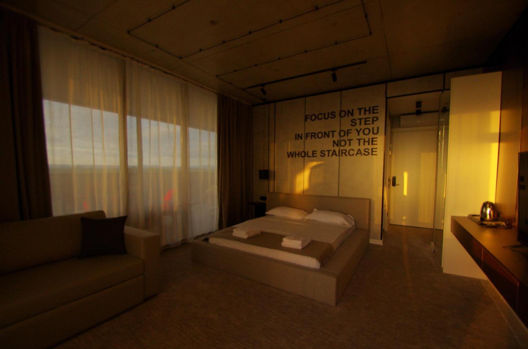 Hotel Nobilis Hall 코불레티 외부 사진