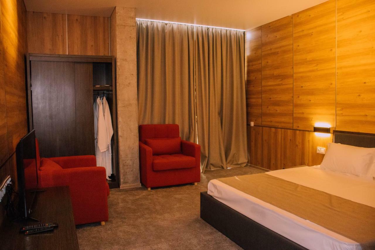 Hotel Nobilis Hall 코불레티 외부 사진