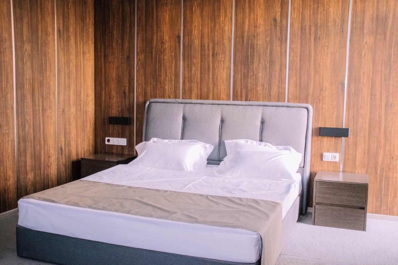 Hotel Nobilis Hall 코불레티 외부 사진