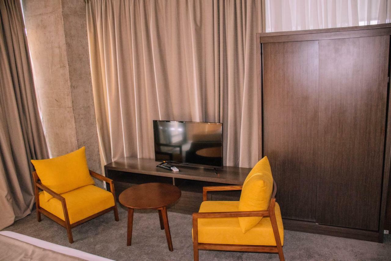 Hotel Nobilis Hall 코불레티 외부 사진